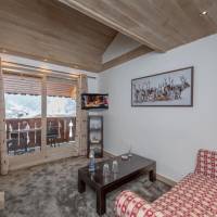 Suite with Mountain View
