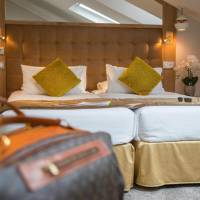 Privilege Queen Room