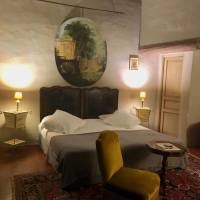 Double Room Yellow