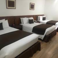 Family Room (5 Adults)