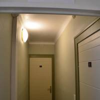 Communicating Rooms
