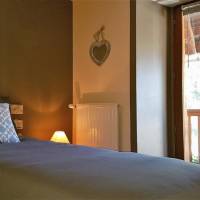 Double or Twin Room with Mountain View