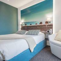 Superior Queen Room with Queen Bed - Non-Smoking