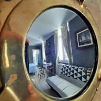Deluxe Queen Studio 
