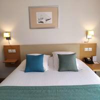 Comfort Queen Room