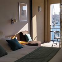 Queen Room with Sea View