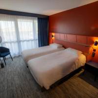 Classic Twin Room - City Side