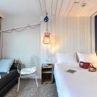 Standard Room with 1 double bed and 1 single bed