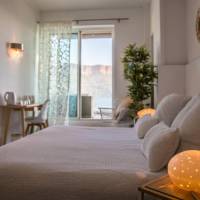 Small Standard Room with Sea View and Balcony