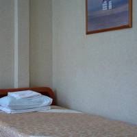Standard Twin Room with Shared Bathroom