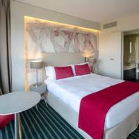 Premium Suite with Garden View