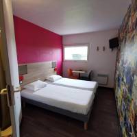 Cabrio Twin Room with Bathroom