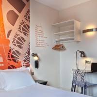 Double or Twin Room Eiffel