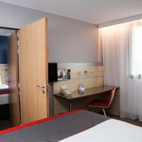 Standard Queen Room - Accessible