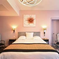 Suite with Garden View