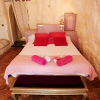 Troglodyte Superior Double Room