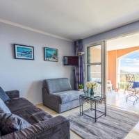 Prestige One-Bedroom Apartment (6 People)