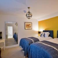 Superior Deluxe Double or Twin Room 