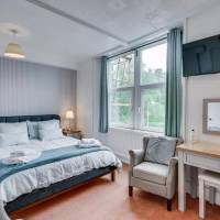 Large Double or Twin Room
