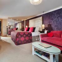 Coach House Suite