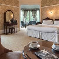 Feature Double Room with Lake View