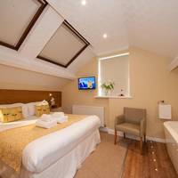 Deluxe King Room - 6