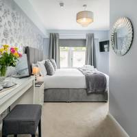 King Room with Garden View