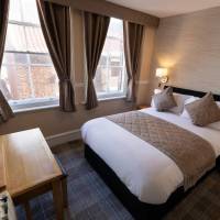 Small Double Room - First Floor