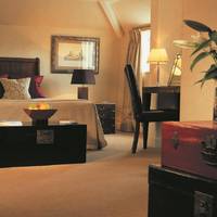 Roomy Room