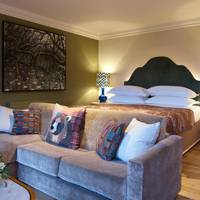 Suite with Hot Tub