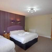 Refurbished Family Three Room with Patio