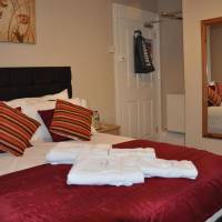 Compact Double En-Suite