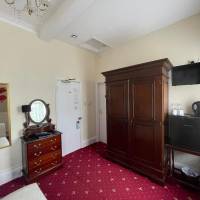Four Poster Room