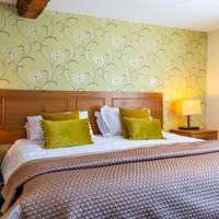 Junior Suite with Garden View