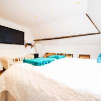 Super King or Twin Room - In the Attic (accessed via a steep, narrow staircase - not suitable for children or dogs)