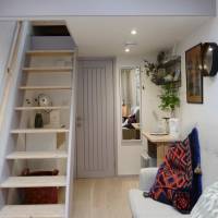Studio - Split Level