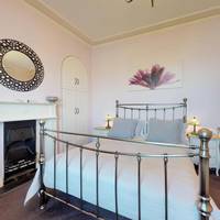 Double Room - Ground Floor