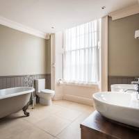 Deluxe King or Triple Room