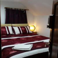 Standard Double or Twin Room with Shared Bathroom