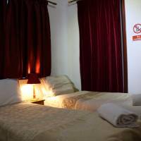 King Size Room with Street View
