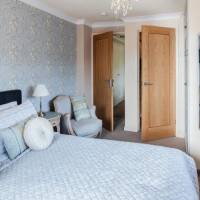 Deluxe Double Room with Shower