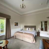 Manor Suite