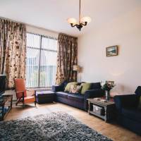 One-Bedroom Apartment with Garden View
