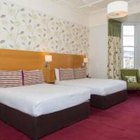 Family Suite (2 Adults + 2 Children)