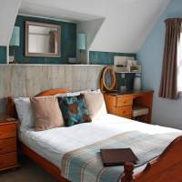 Double en Suite with Park View and Corner Bath