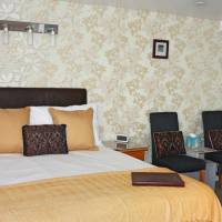 Double en Suite with Private Entrance