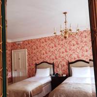 Twin Room - Manor House