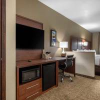 Queen Suite with Two Queen Beds and Shower - Non-Smoking