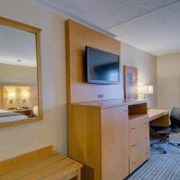 Deluxe Queen Room with Two Queen Beds - Non-Smoking