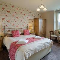Queen Room with Lake View